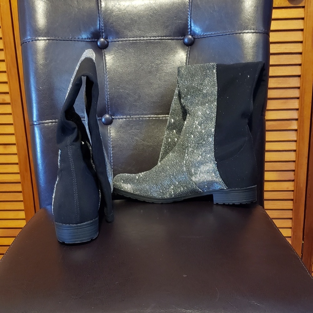 Size 8 Glitter flat knee high boots - Picture 2 of 4
